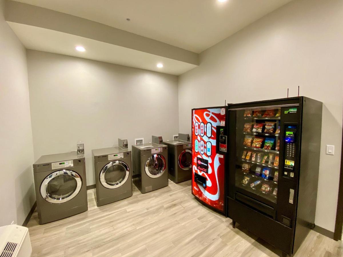 Days Inn By Wyndham Beaumont West I-10 Walden Bagian luar foto